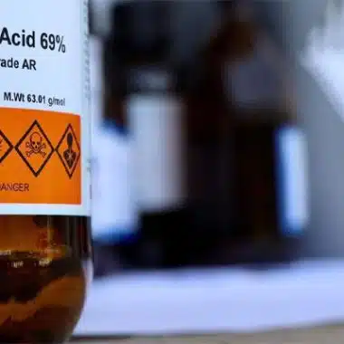 معتبرترین مرکز فروش مواد شیمیایی صنعتی